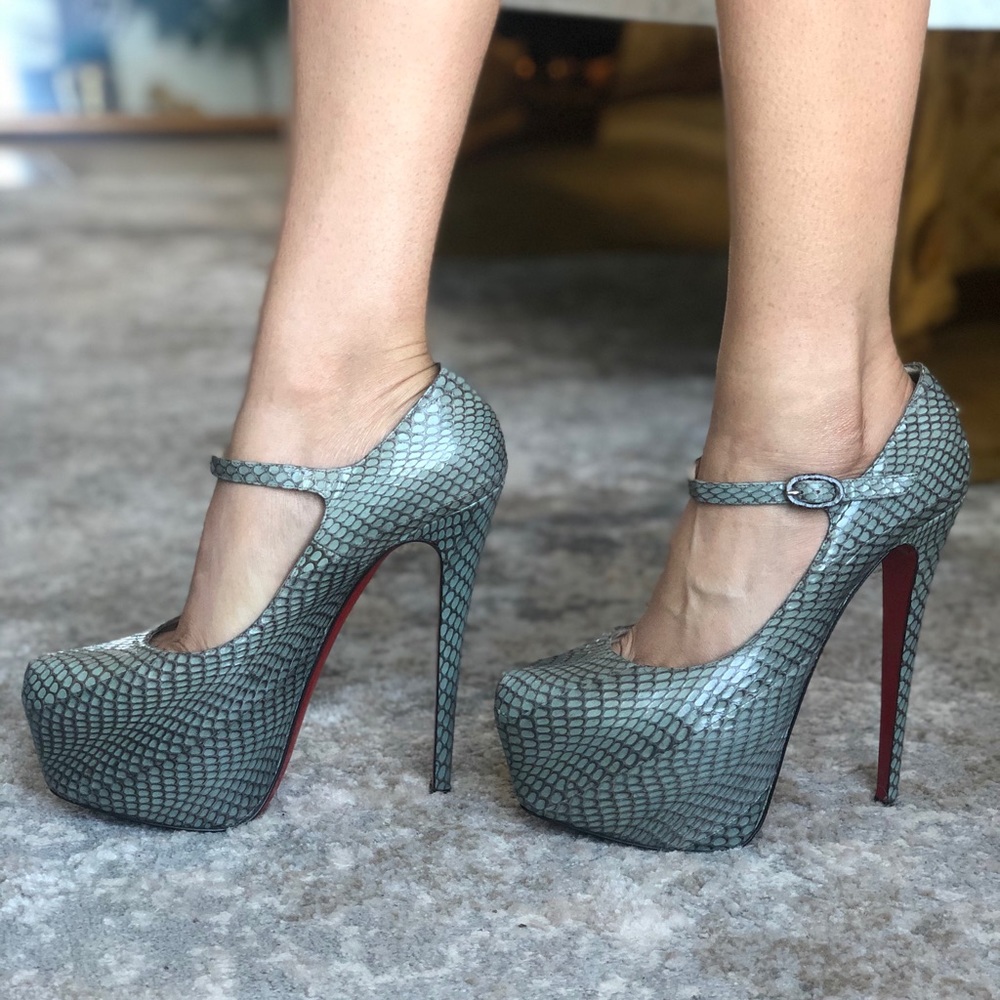 Christian Louboutin Daffodile  Platform Pumps